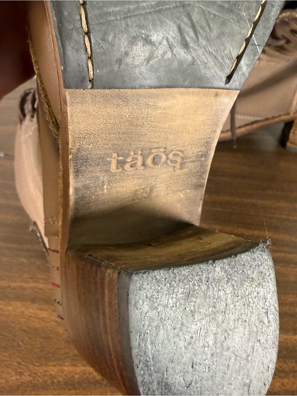 Taos Fab Combat Boots 39 US 8-8.5 Tan Chunky Heels Gorpcorp Granola Boho Leather - Picture 12 of 12